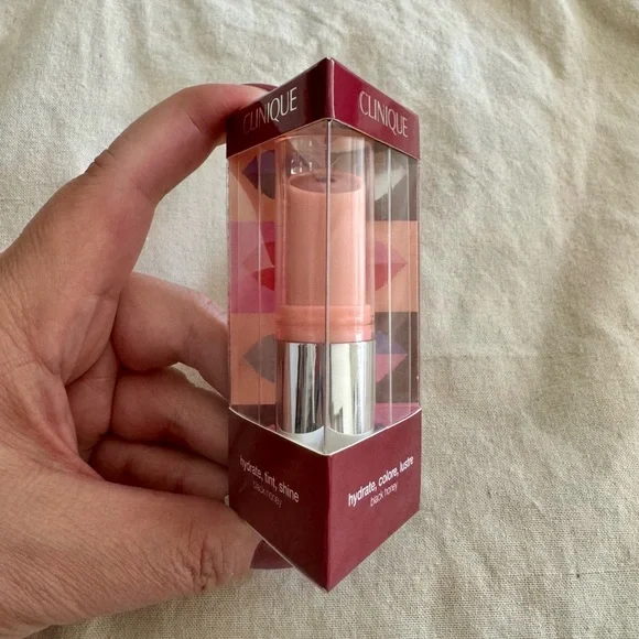 Clinique Hydrating Triple Lip Balm - Black Honey - Picture 1 of 5